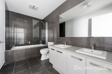 Property photo of 20 Stonewood Circuit Hadfield VIC 3046