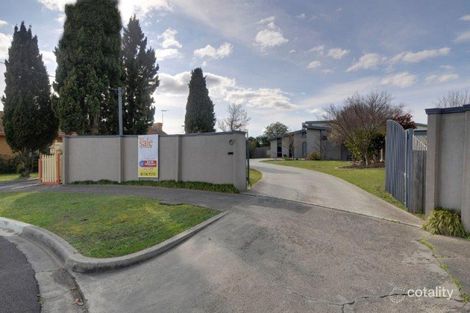Property photo of 11 West Court Traralgon VIC 3844
