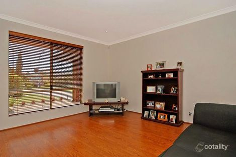 Property photo of 14 Conifer Place Beechboro WA 6063