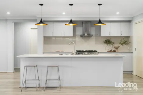 Property photo of 11 Fragrant Street Sunbury VIC 3429