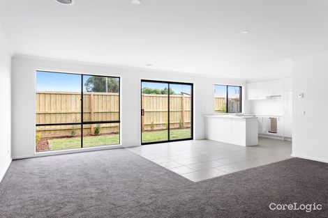 Property photo of 2/4 Norman Road Drouin VIC 3818