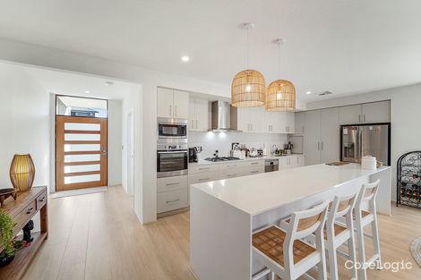 Property photo of 14 Fuchsia Road Treeby WA 6164