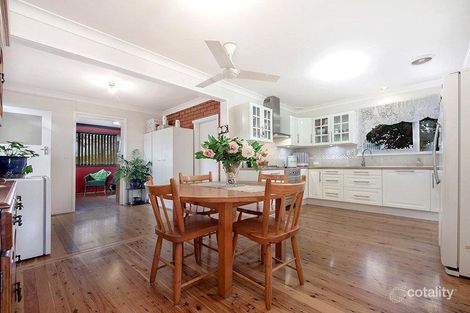 Property photo of 11 Caley Road Bradbury NSW 2560