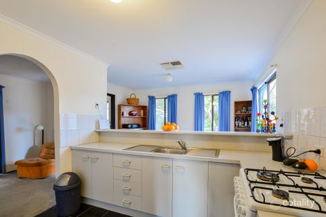 Property photo of 11 Maralyn Court Aberfoyle Park SA 5159