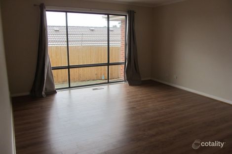 Property photo of 15 Berta Rise Drouin VIC 3818