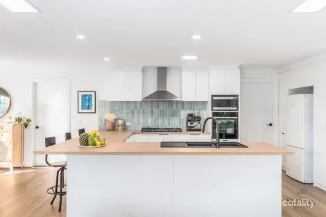 Property photo of 41 Daintree Way Ocean Grove VIC 3226