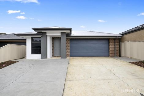 16 Fairy Wren Cct, Mount Clear, VIC 3350