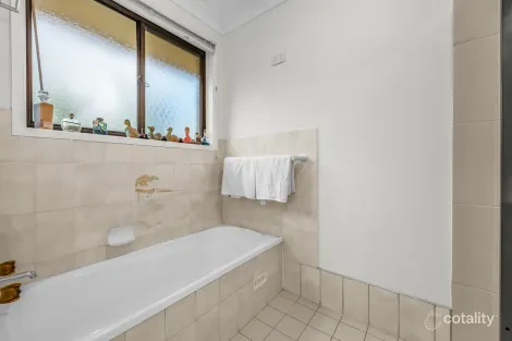Property photo of 32 Lachlan Avenue Singleton Heights NSW 2330