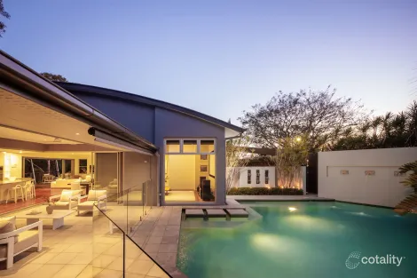 29 Ringway Pl, Chapel Hill, QLD 4069