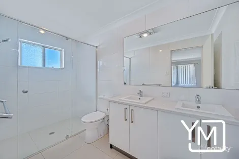 Property photo of 2/23 Coral Crescent Caloundra West QLD 4551