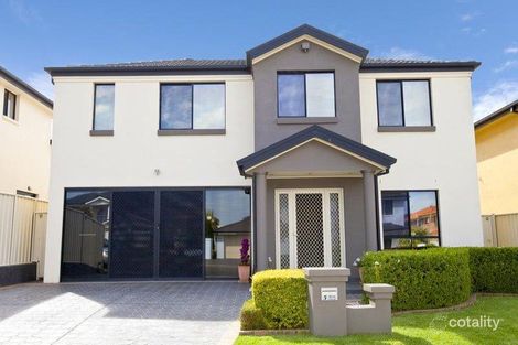 5 Thistle Cct, Green Valley, NSW 2168