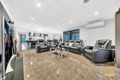 Property photo of 24 Oakland Drive Hampton Park VIC 3976