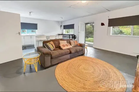 Property photo of 20 Turner Drive Guilderton WA 6041