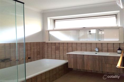 Property photo of 128 Parkhill Road Kew VIC 3101