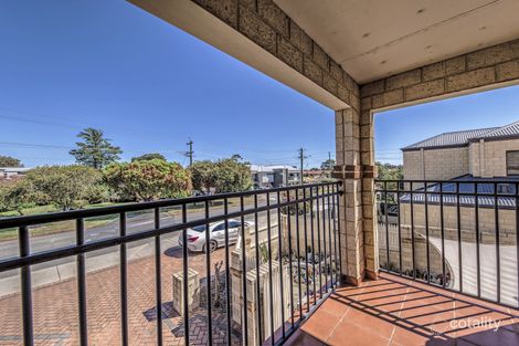 Property photo of 8 Leeder Street Glendalough WA 6016