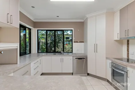 Property photo of 3 Mooney Crescent Emerald QLD 4720