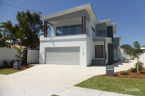 23 Evandale Cres, Miami, QLD 4220