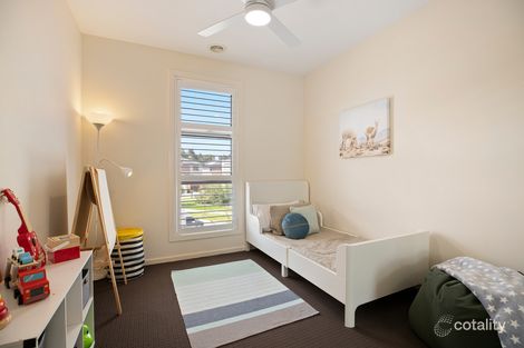 Property photo of 137 Bunjil Way Knoxfield VIC 3180
