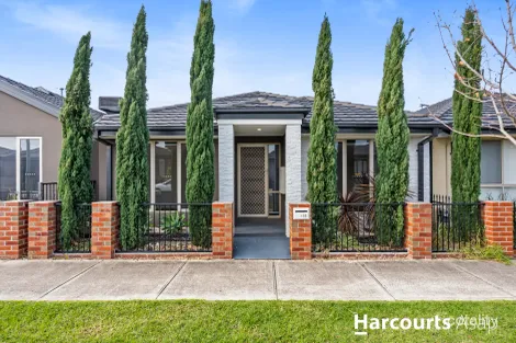 Property photo of 17 Hunt Way Pakenham VIC 3810