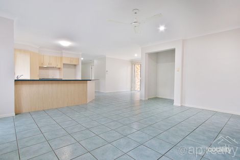 Property photo of 2 Diamondy Close Forest Lake QLD 4078