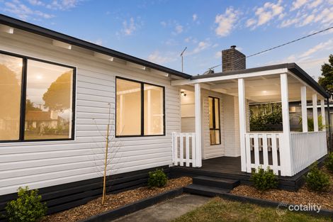 33 Alexander Ave, Moe, VIC 3825