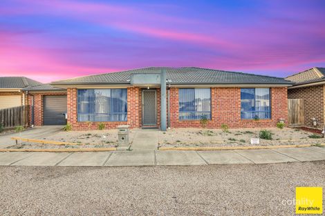 Property photo of 2/1 Horseshoe Circuit Truganina VIC 3029