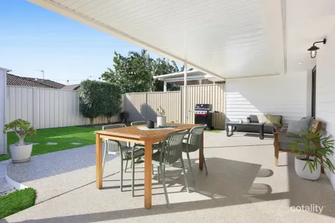 1/9 Elwood Ct, Burleigh Waters, QLD 4220
