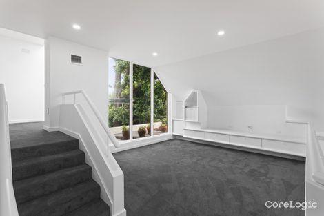 Property photo of 17 Burrindi Road Caulfield South VIC 3162