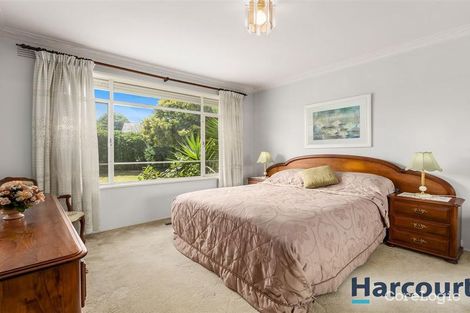 Property photo of 33 Ludwell Crescent Bentleigh East VIC 3165