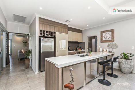 Property photo of 5 Pallarup Crescent Ellenbrook WA 6069