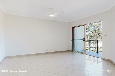 Property photo of 28/41 Woodhouse Drive Ambarvale NSW 2560