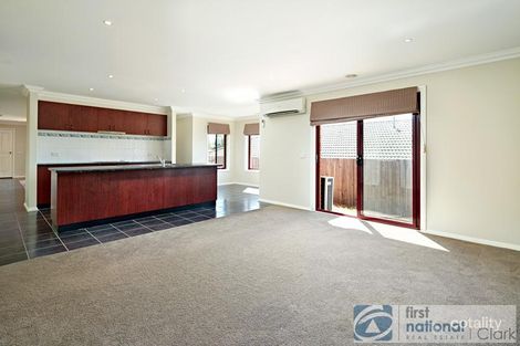 Property photo of 4 Oxley Place Warragul VIC 3820