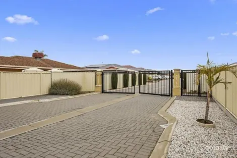 Property photo of 6 Maple Leaf Court Munno Para West SA 5115