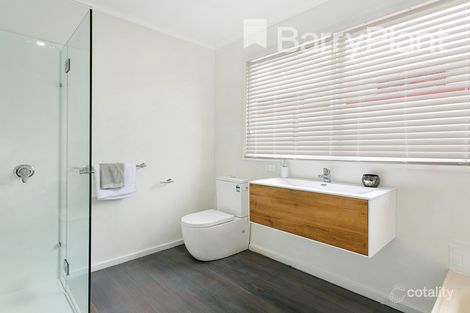Property photo of 204 Seventh Avenue Rosebud VIC 3939