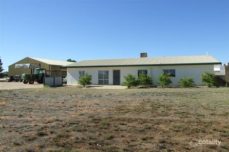 Property photo of 21 Badcoe Road Loxton SA 5333