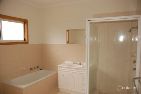 Property photo of 21 Badcoe Road Loxton SA 5333