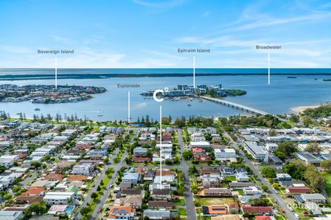 Property photo of 2/27 Victor Avenue Paradise Point QLD 4216