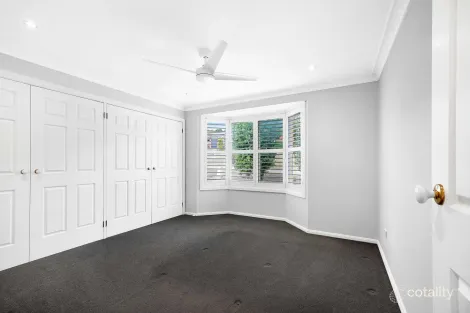 Property photo of 1/18 Baker Drive Tenambit NSW 2323