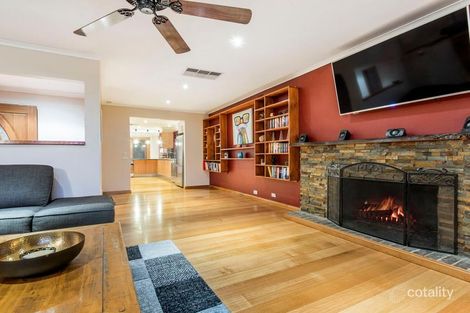 Property photo of 7 Iona Court Frankston VIC 3199