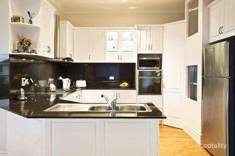 Property photo of 152A Beach Road Sandringham VIC 3191