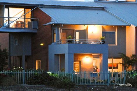 Property photo of 16 Waters Edge Williamstown VIC 3016