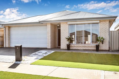 Property photo of 18 Geoff Road Munno Para West SA 5115