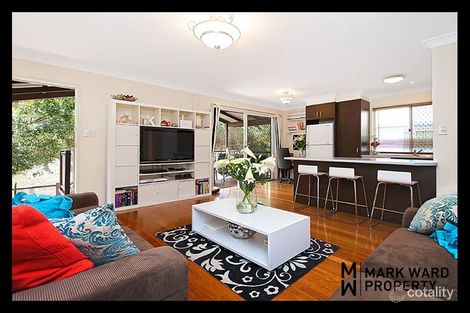 14 Dobbs St, Holland Park West, QLD 4121