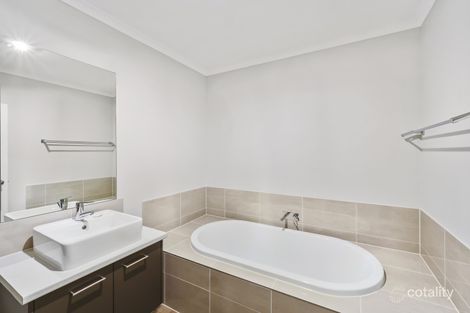 Property photo of 17 Toovey Avenue Oran Park NSW 2570