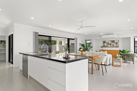 Property photo of 9 Avalon Point Clifton Beach QLD 4879
