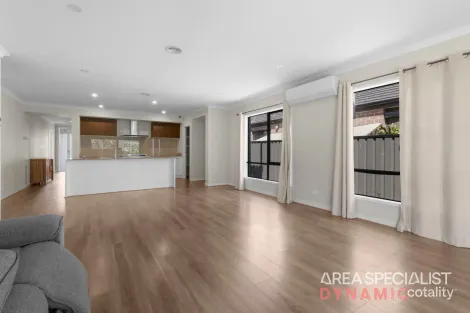 Property photo of 39 Winchcombe Way Cranbourne North VIC 3977