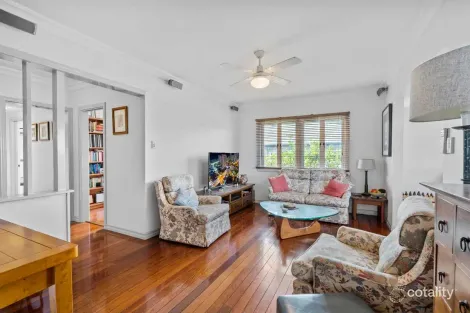 Property photo of 84 Lutzow Street Tarragindi QLD 4121