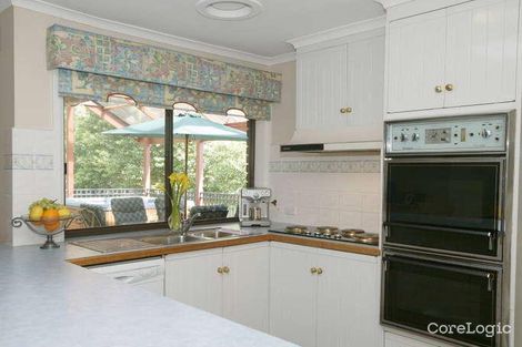 Property photo of 16 Amber Court Kilsyth VIC 3137