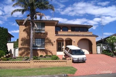 7 Fitzroy Pl, Barrack Heights, NSW 2528
