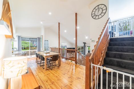 Property photo of 21 Second Avenue Cockatoo VIC 3781